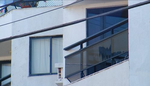 Estuprador entrou pela janela e rendeu a vítima em hotel na Zona Sul de Natal — Foto: Divulgação