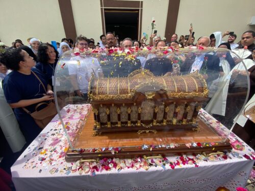 Relicário de Santa Terezinha é recebido pela Arquidiocese de Natal — Foto: Pedro Trindade/Inter TV Cabugi