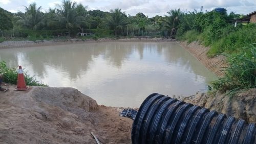 Lagoa onde três adolescentes se afogaram em Parnamirim, na Grande Natal. Um morreu. — Foto: Brunno Rocha/Inter TV Cabugi
