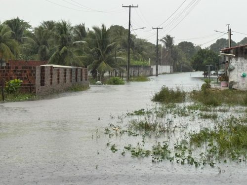 Comunidade Cavaco Chinês, em Natal (RN), Rio Grande do Norte, alagamento alagado chuva chuvas — Foto: Sérgio Henrique Santos/Inter TV Cabugi